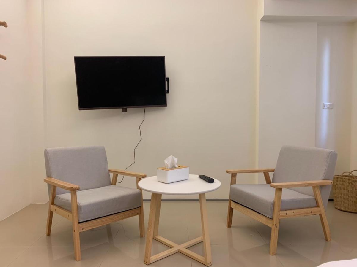 Light Luxury Apartment Apartment T'ai-tung Exterior foto